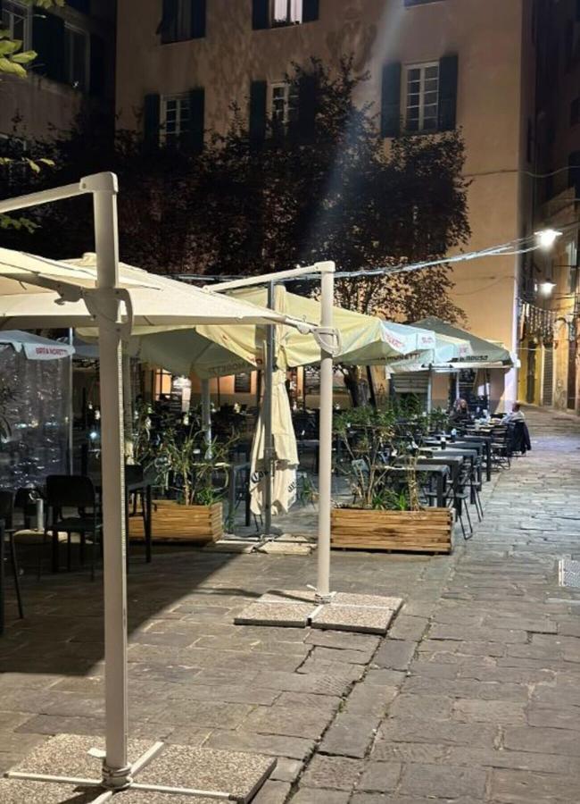 Ridi Che Ti Passa In Vico Lavagna Génova Exterior foto
